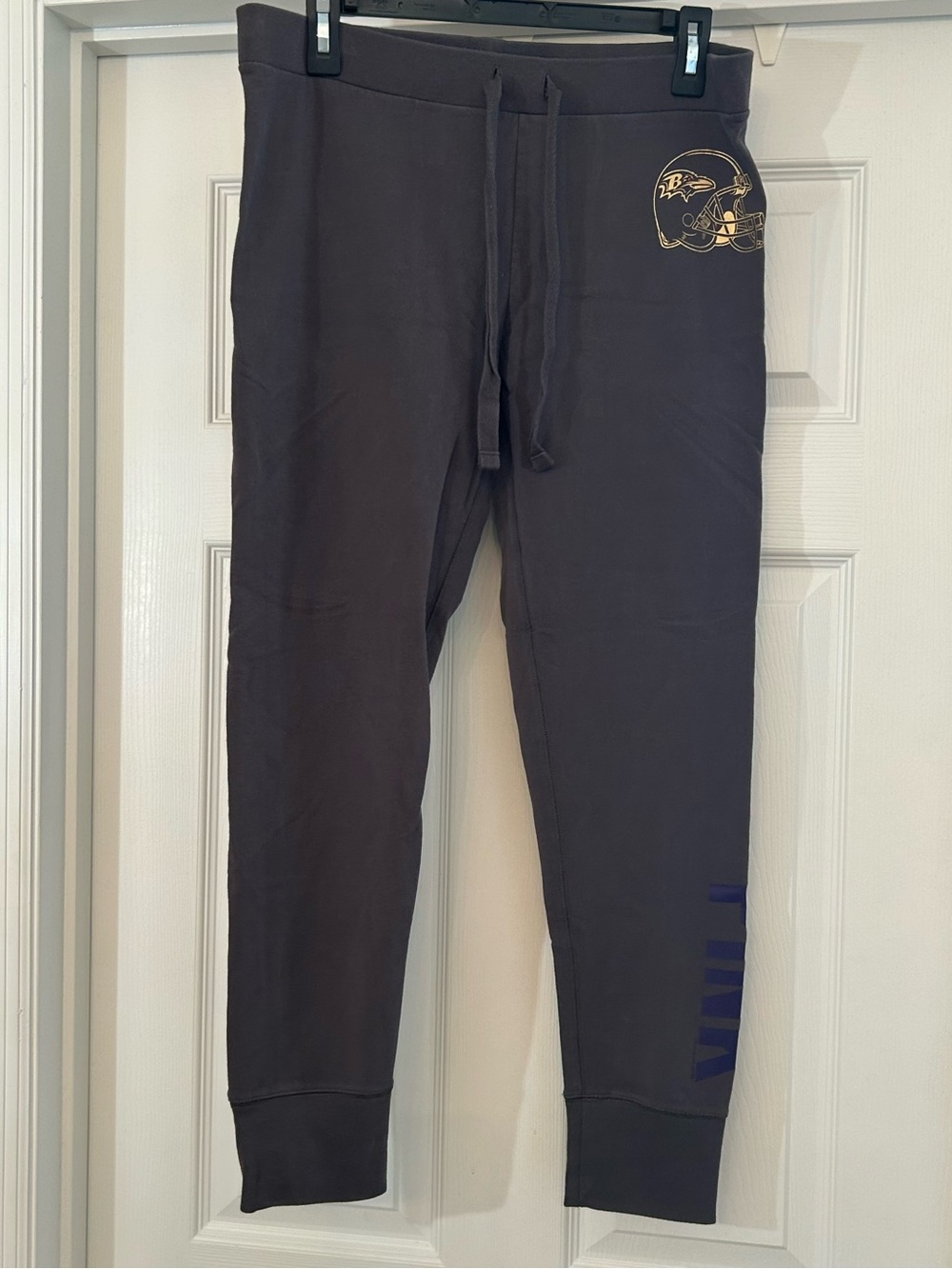 PINK Victoria's Secret NFL Gray Baltimore Ravens Joggers Size L